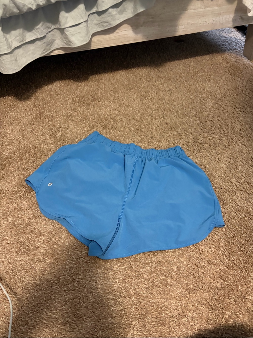 Lululemon Ruched Shorts - Picture 4 of 7